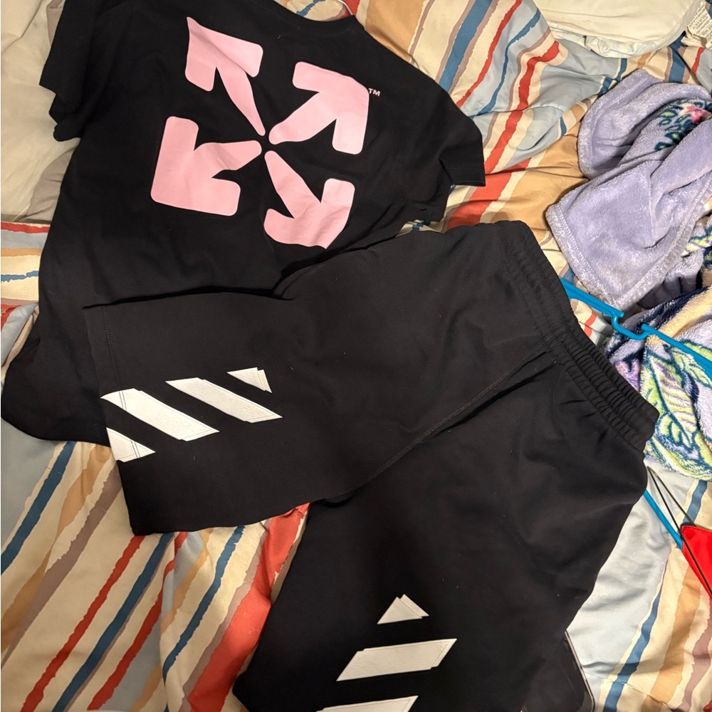 Off-White Kids Black and Pink Set with White Accents